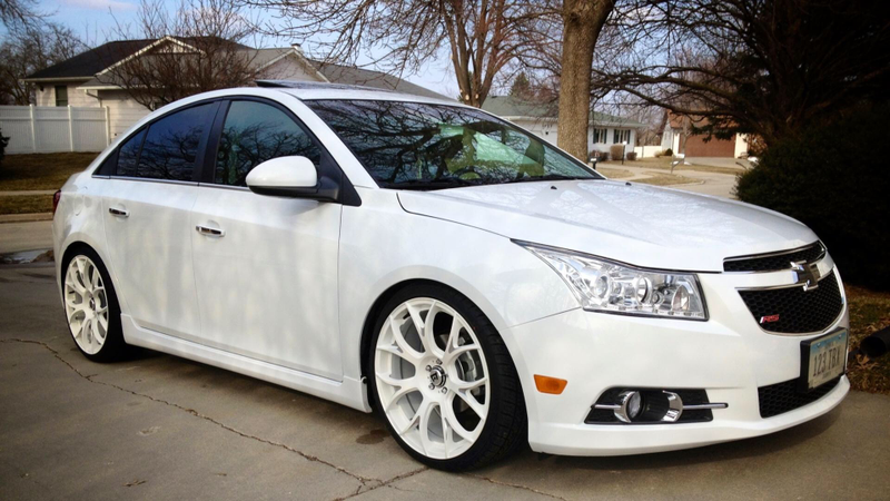Illustration for article titled OPPO, recommend 1st gen Chevy Cruze to peeps looking for a car.